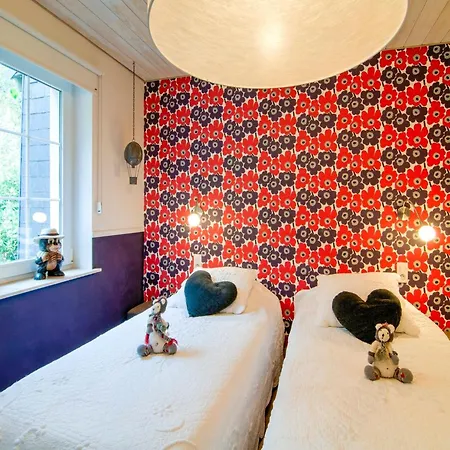 Nyaraló Great In Bastogne With Sauna Le Parque